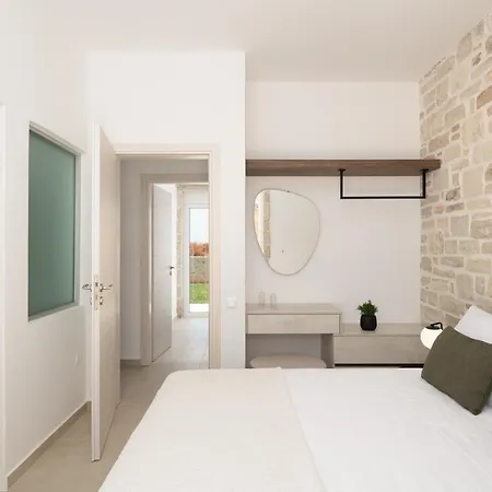 Willa Evaero I, Ii, Iii, Iv - An Ever-so Inviting Escape, By Thinkvilla