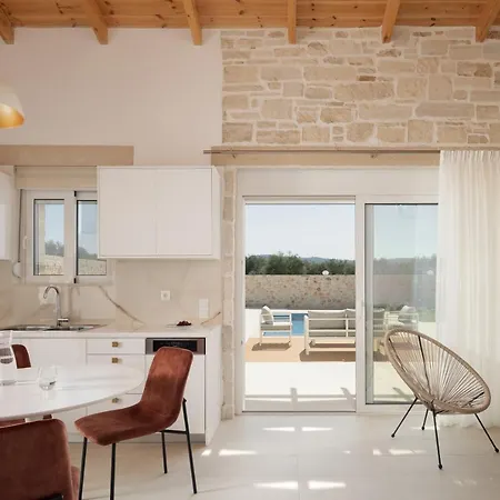 Evaero I, Ii, Iii, Iv - An Ever-so Inviting Escape, By Thinkvilla Willa *