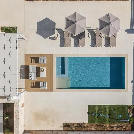 Evaero I, Ii, Iii, Iv - An Ever-so Inviting Escape, By Thinkvilla Willa *